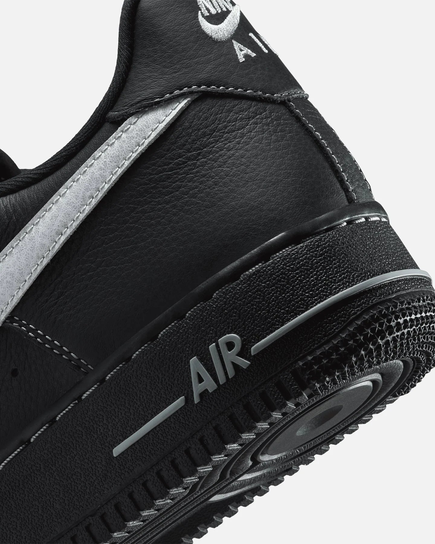 Air Force 1 '07 LV8 Black/Grey