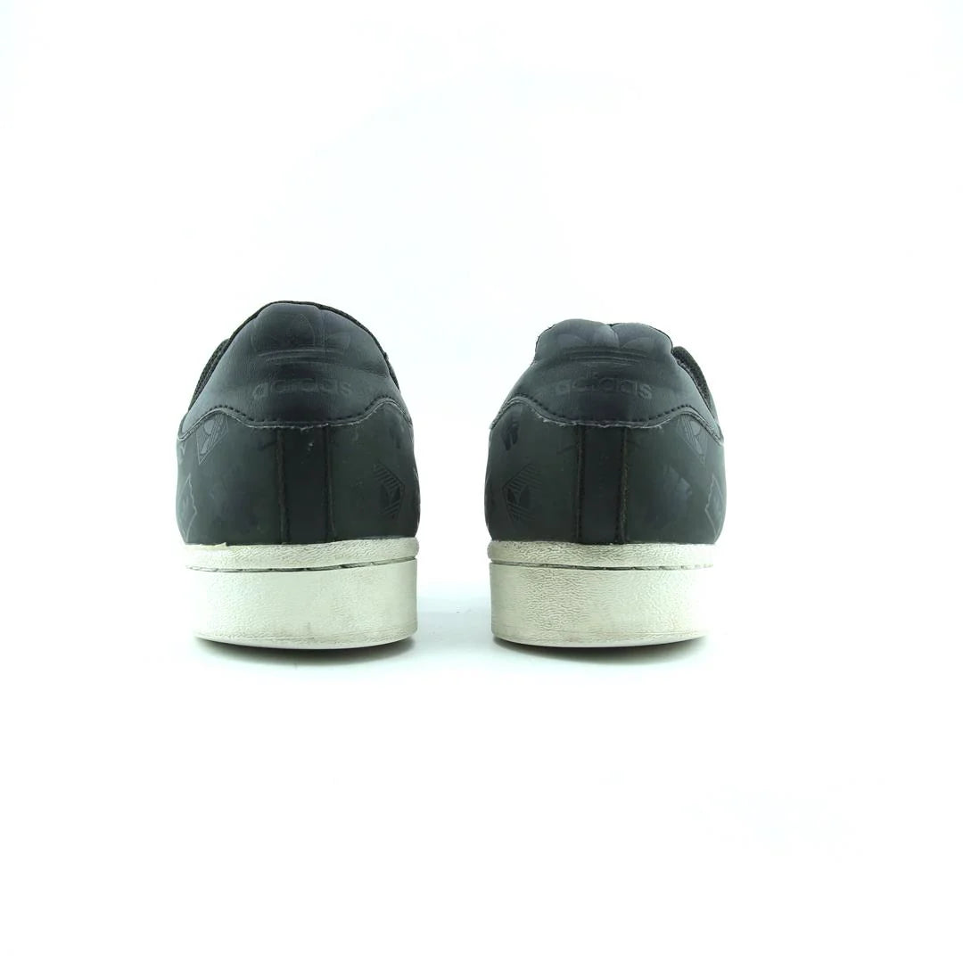 SUPERSTAR