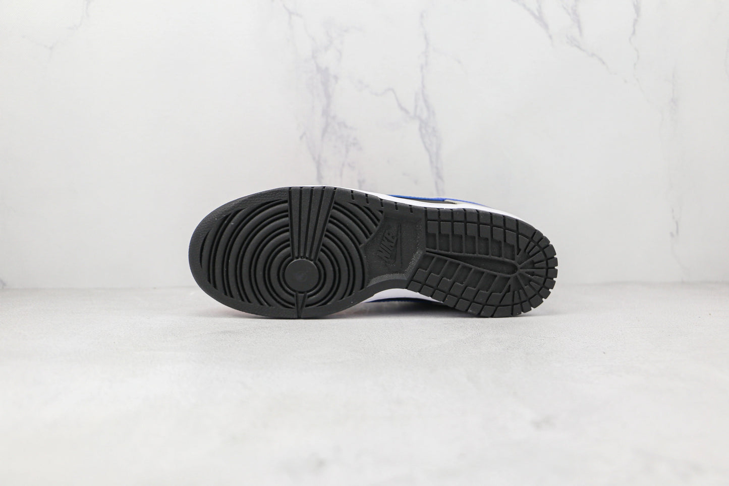 Nike Dunk Low EMB NBA 75th Anniversary Knicks