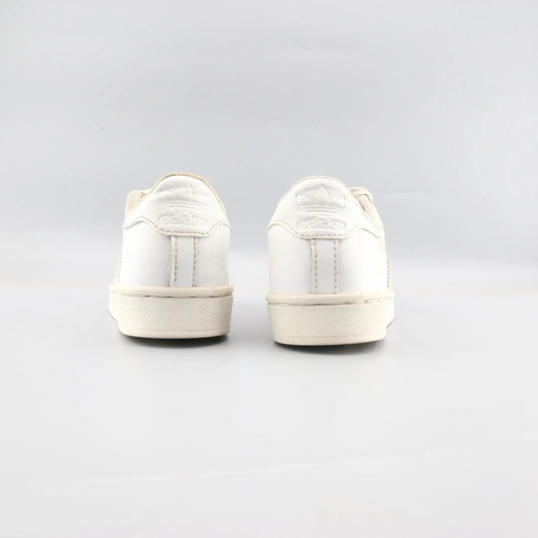 SUPERSTAR