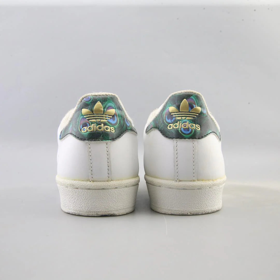 SUPERSTAR