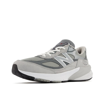 Men's Made in USA 990v6