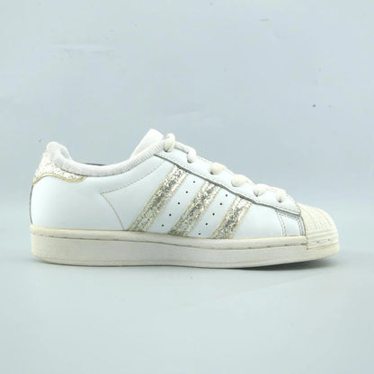 SUPERSTAR