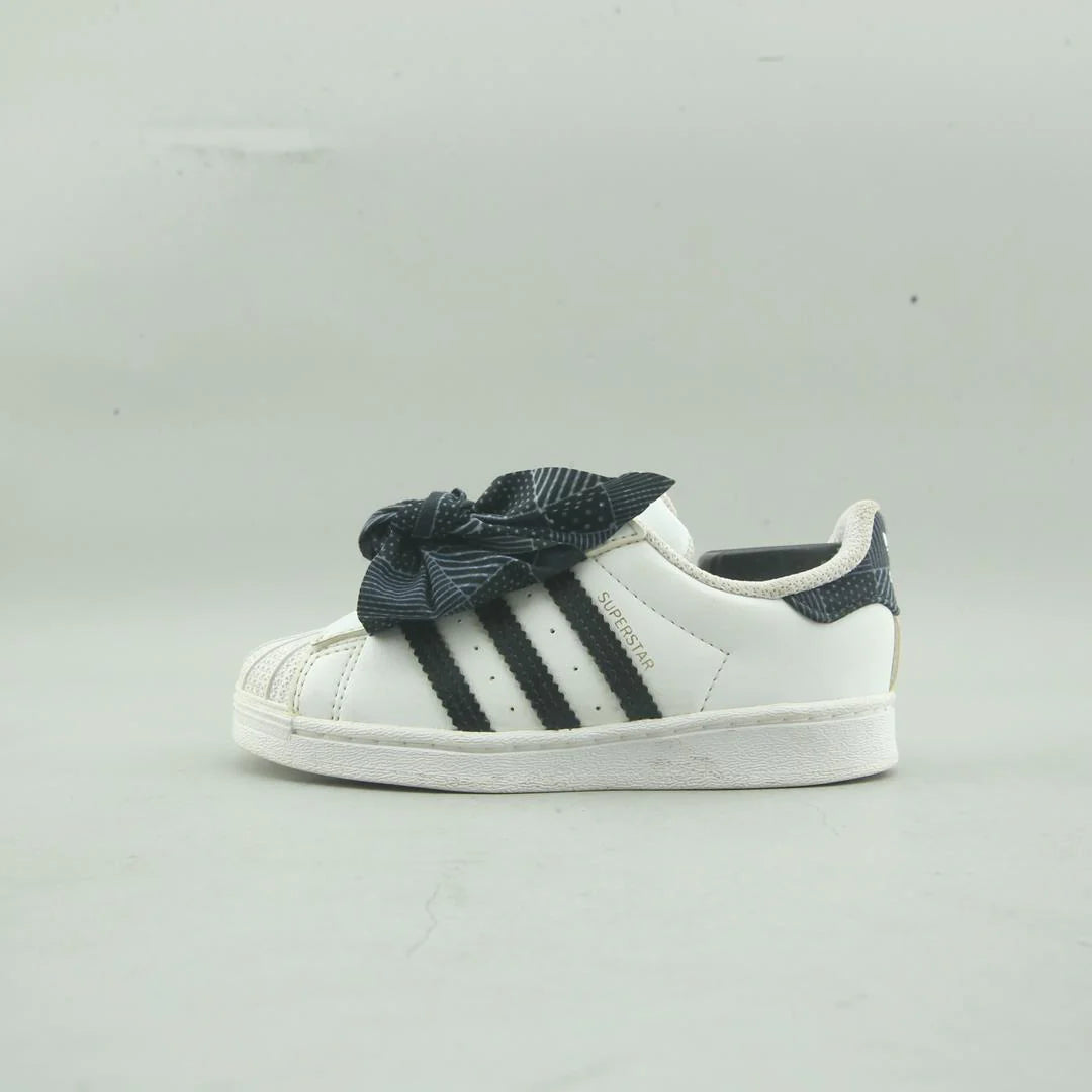SUPERSTAR