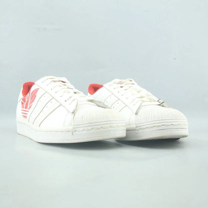 SUPERSTAR