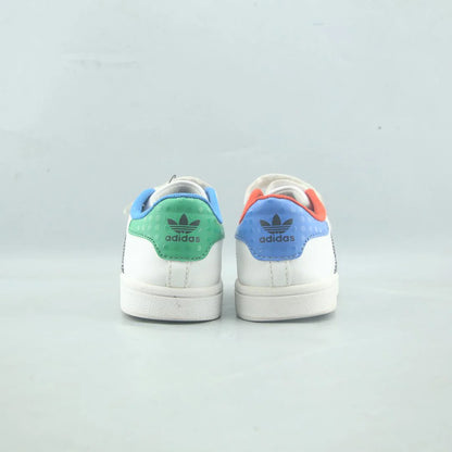 SUPERSTAR