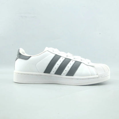 SUPERSTAR