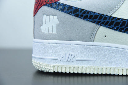 Nike Air Force 1 Low SP Undefeated 5 On It Dunk vs AF1
