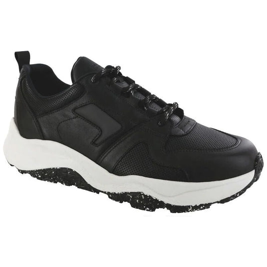 Men's Low Country-Y Lace Up Sneakers in Black Perf
