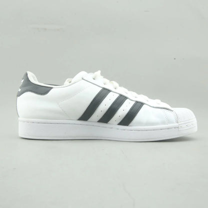 SUPERSTAR