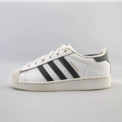 SUPERSTAR