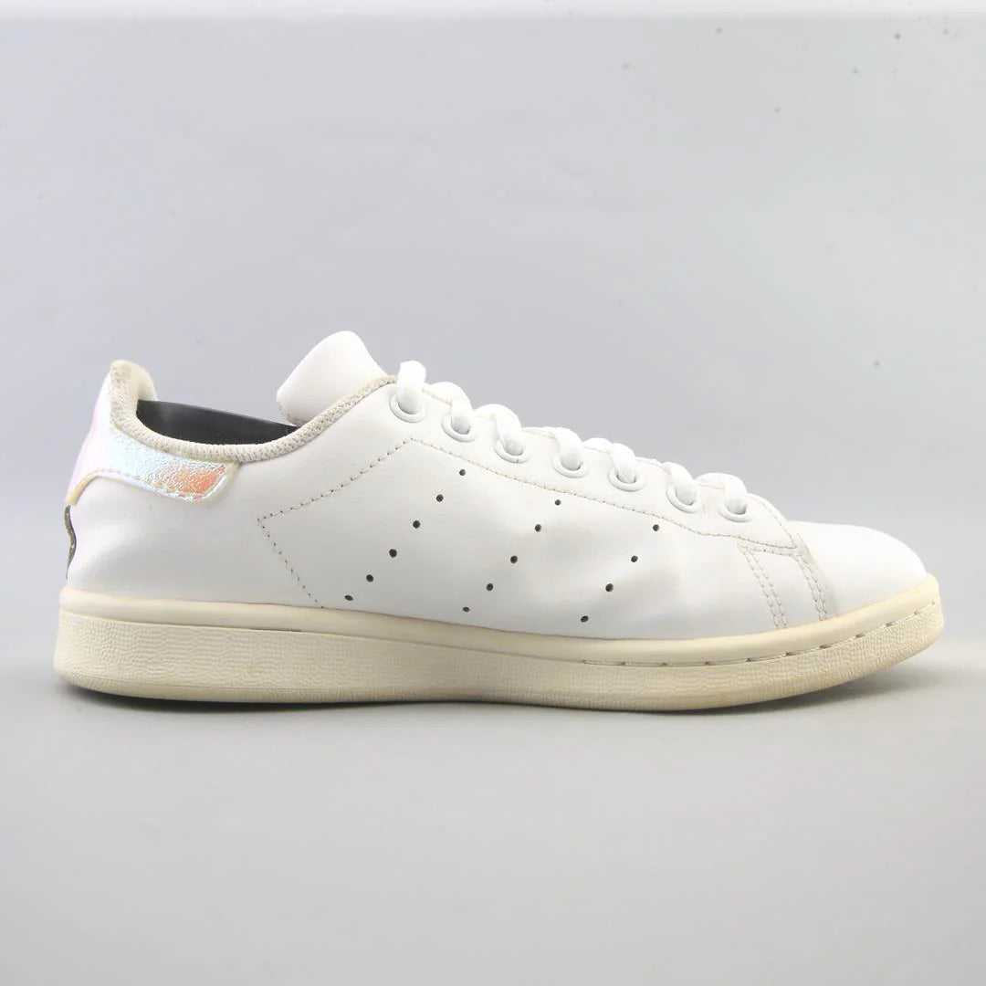 STAN SMITH
