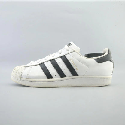 SUPERSTAR