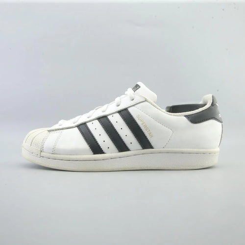 SUPERSTAR
