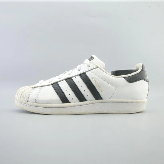 SUPERSTAR