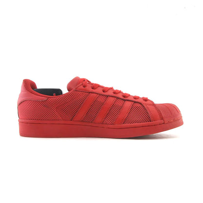 SUPERSTAR
