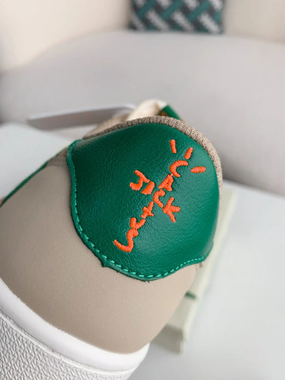 Gucci x Nike Dunk Low Sneaker
