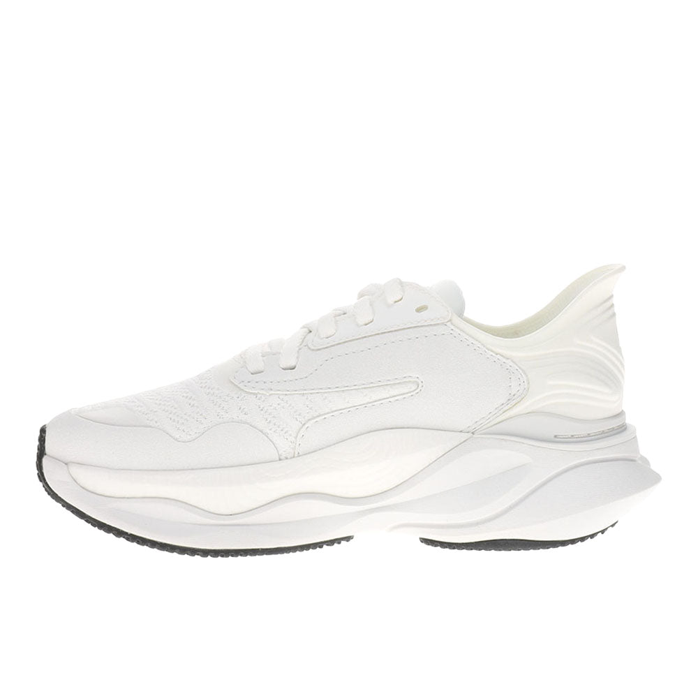 Pace Sneakers