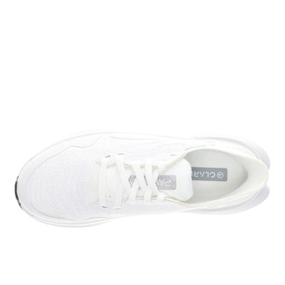 Pace Sneakers
