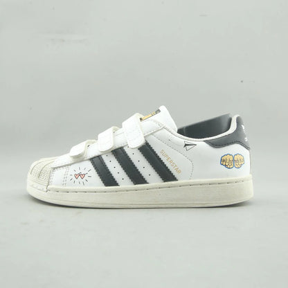 SUPERSTAR