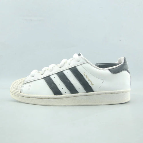 SUPERSTAR