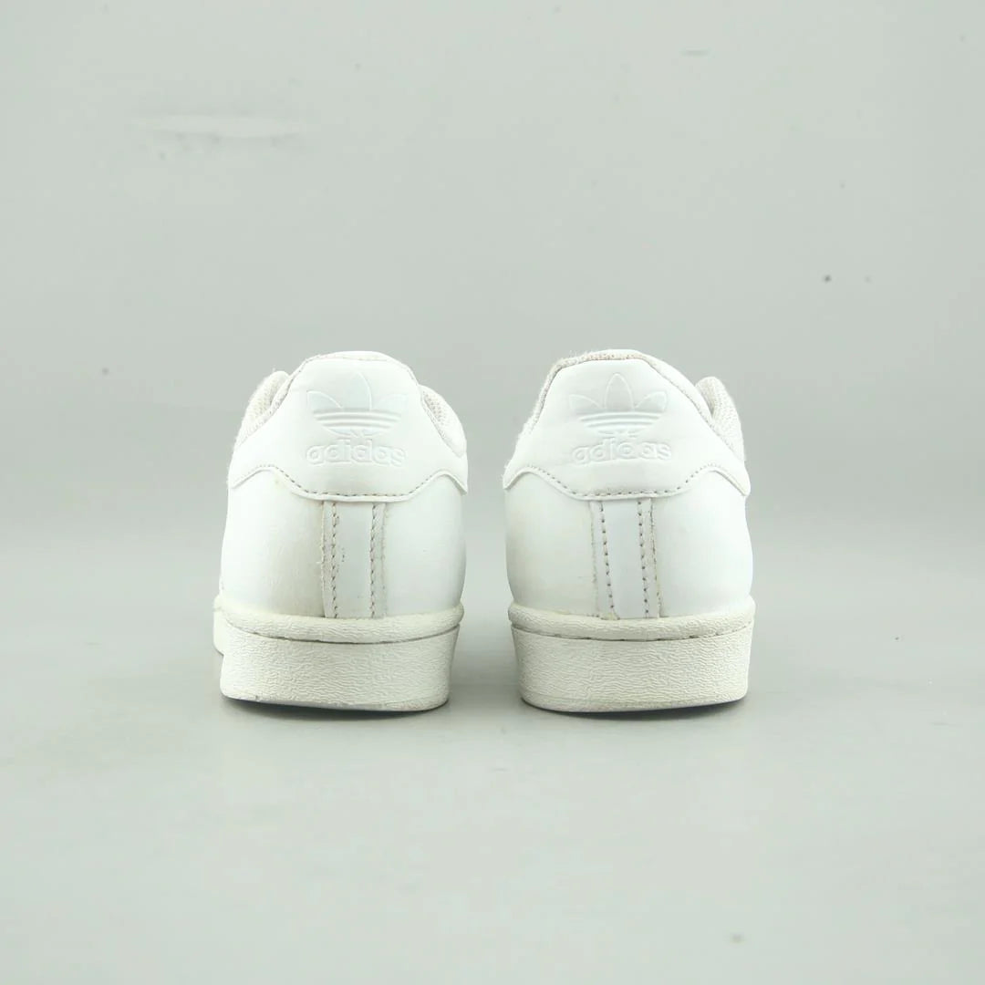 SUPERSTAR