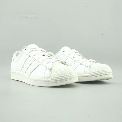 SUPERSTAR