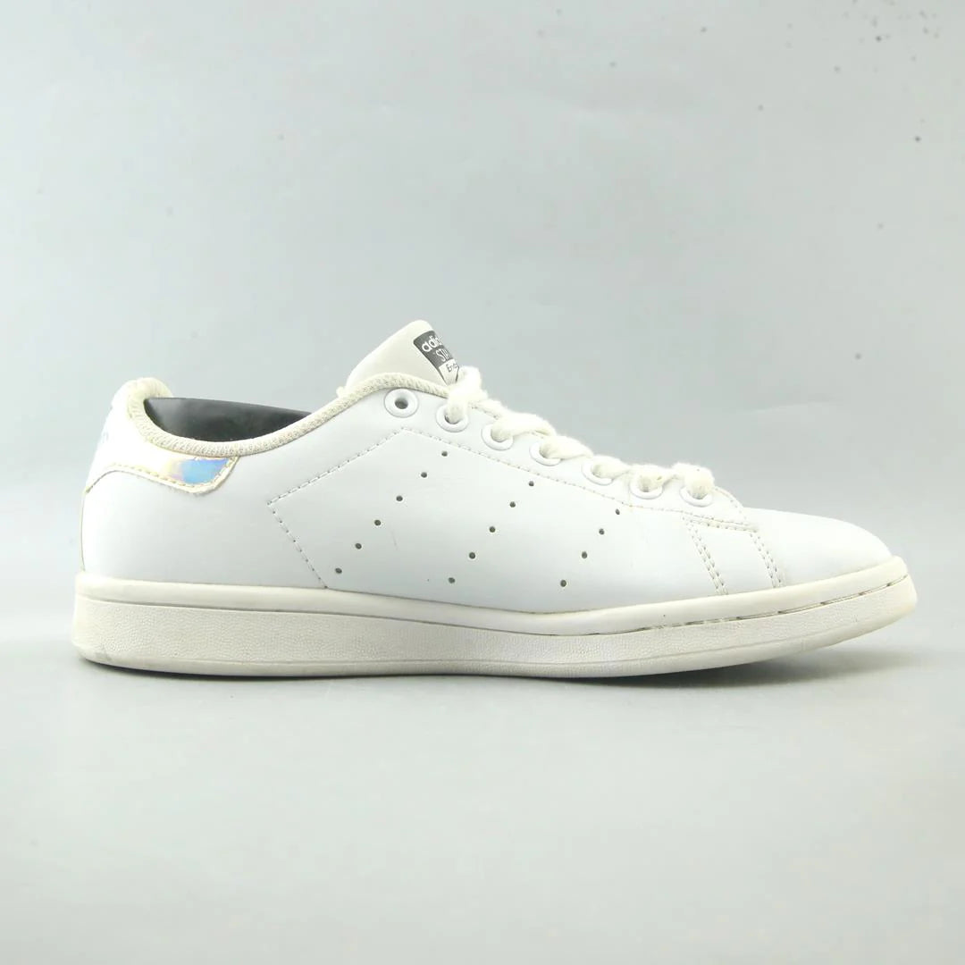 STAN SMITH