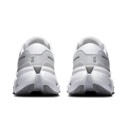 Women's Cloudrunner 3 in Frost/Glacier