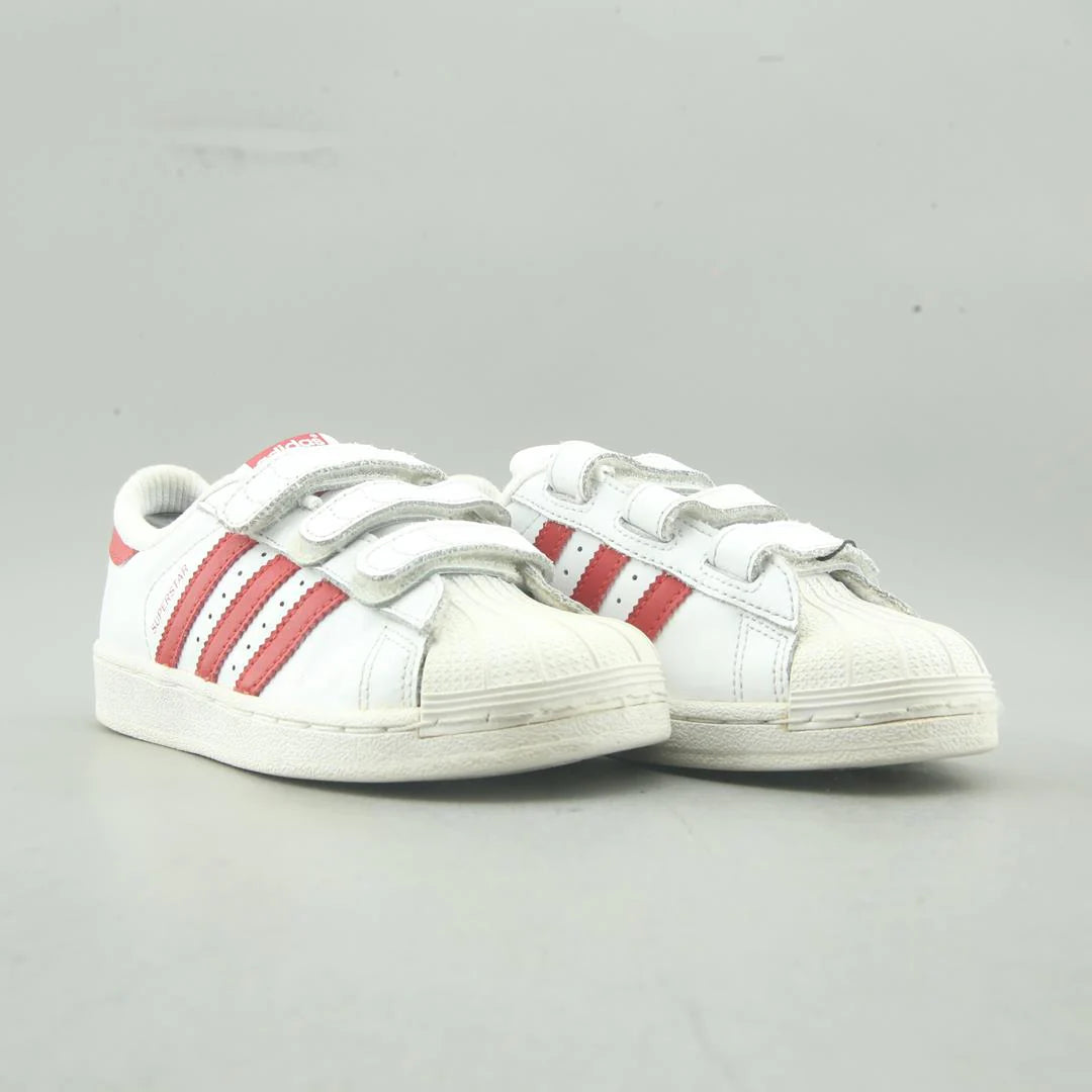 SUPERSTAR