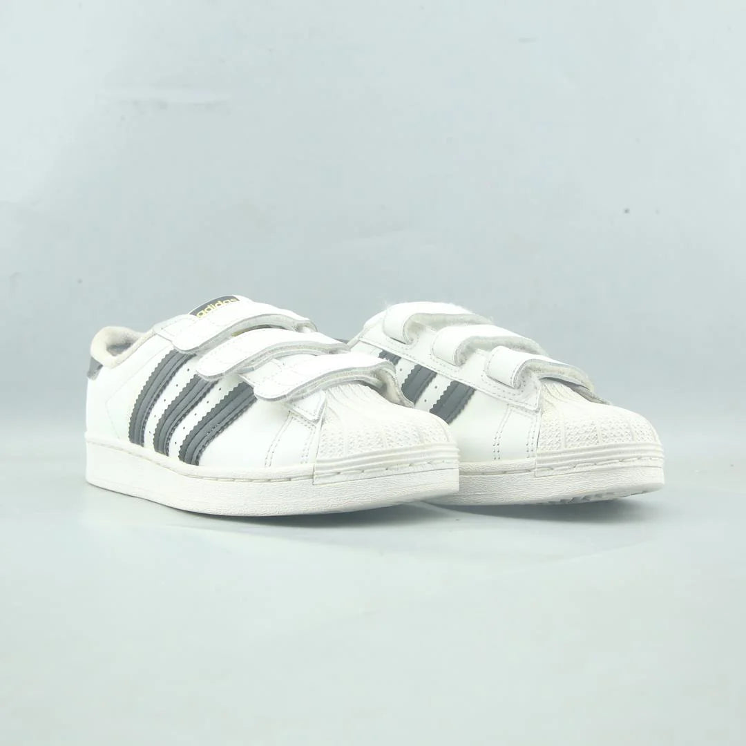 SUPERSTAR