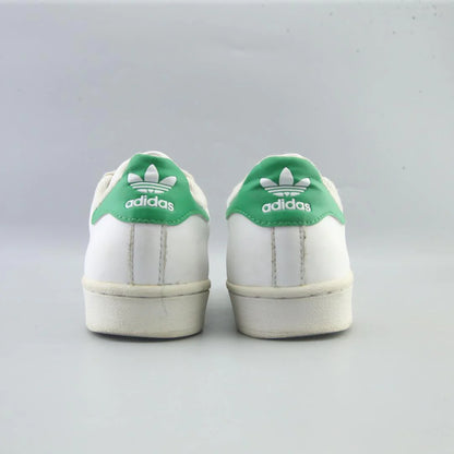 SUPERSTAR