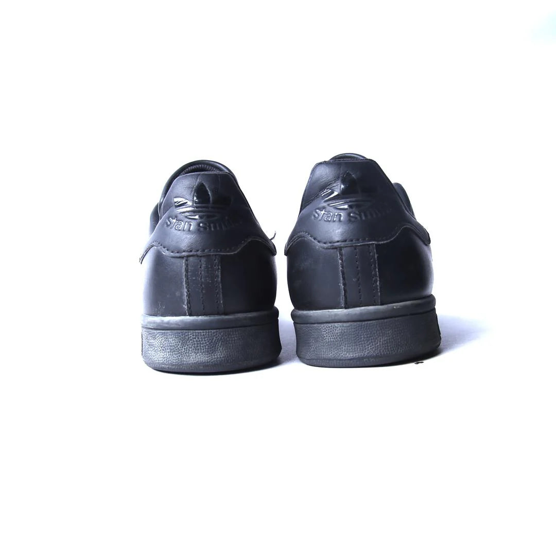 STAN SMITH