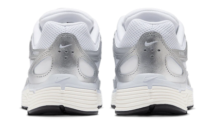 P 6000 White Blue Tint Sail Metallic Silver (Women's)