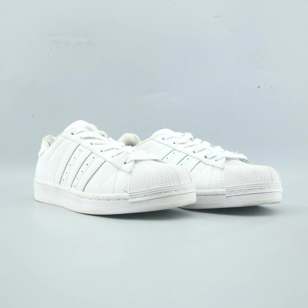 SUPERSTAR