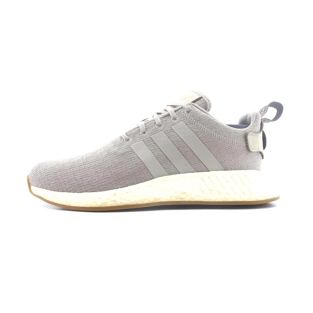 NMD R2