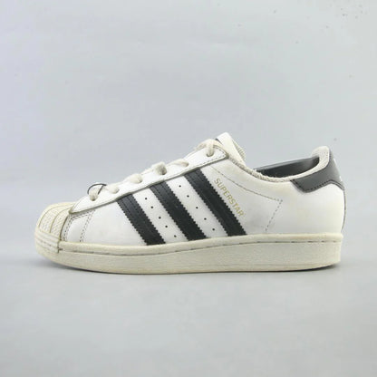 SUPERSTAR