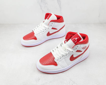 Jordan 1 Mid Reverse Chicago
