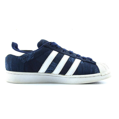 SUPERSTAR