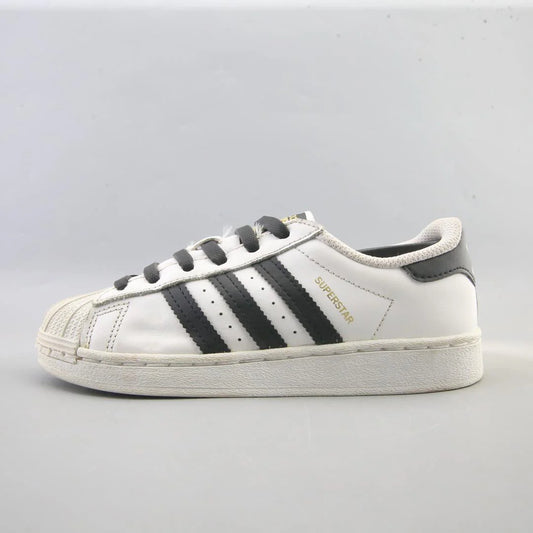 SUPERSTAR