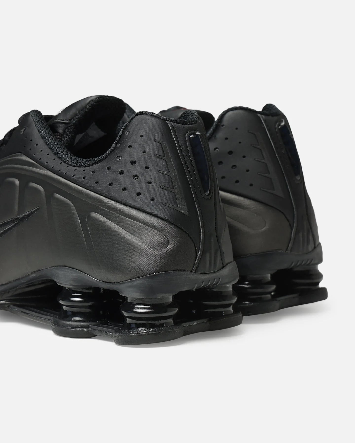 Shox R4 Black/Black