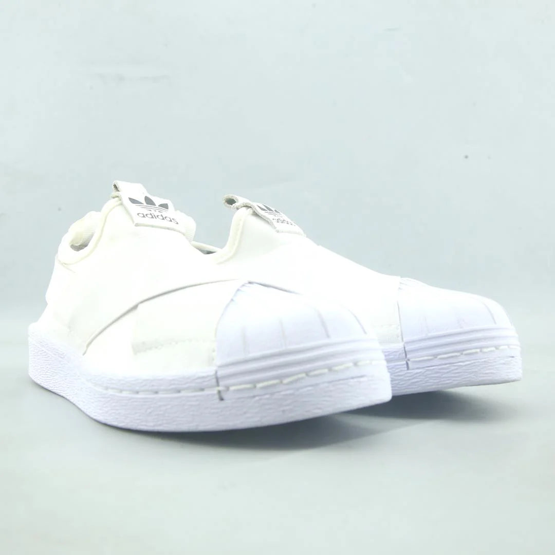 SUPERSTAR