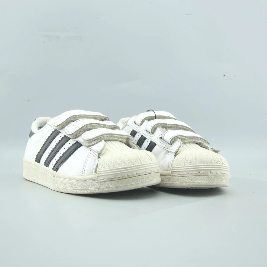 SUPERSTAR