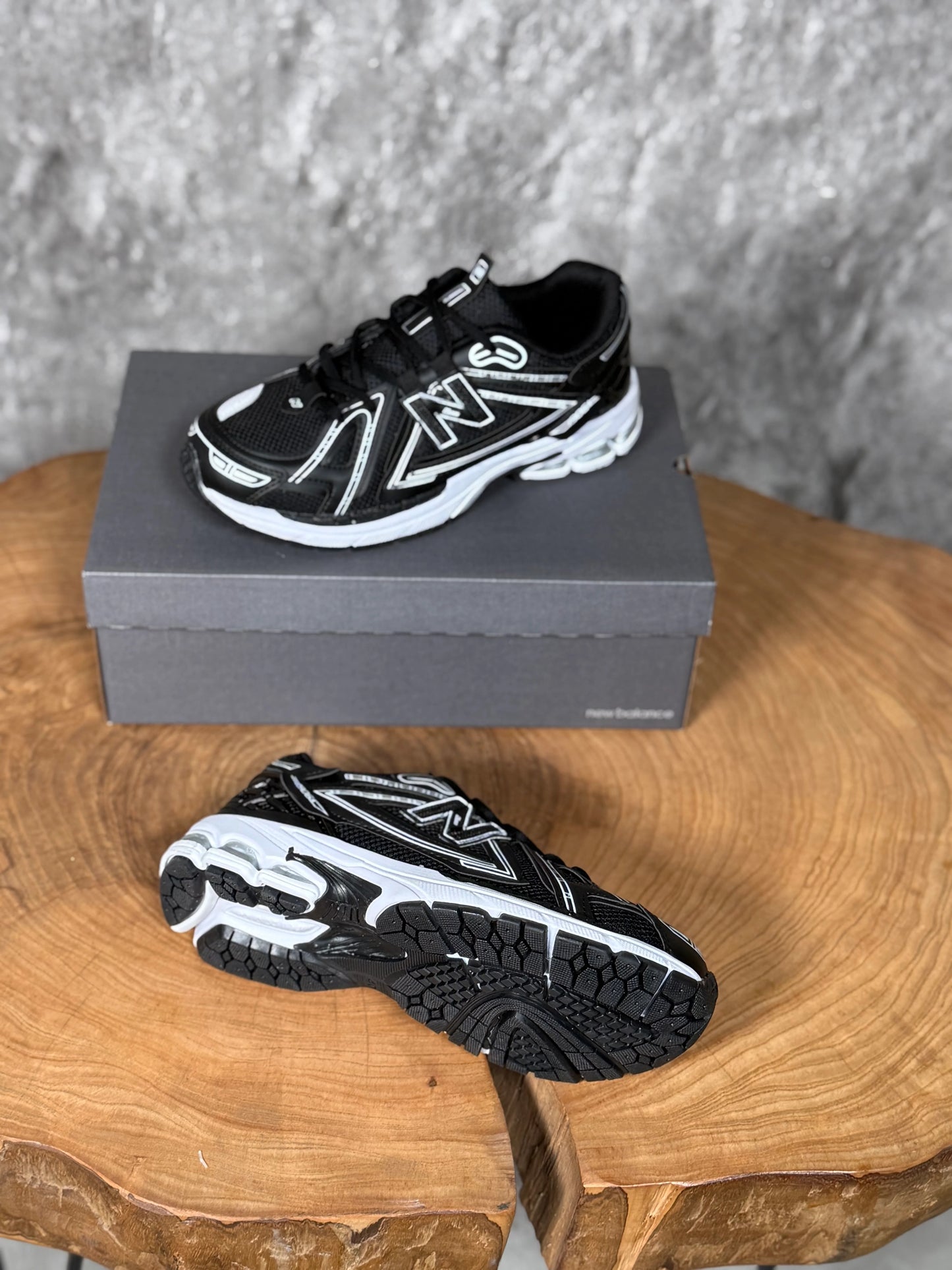 NEW BALANCE 1906