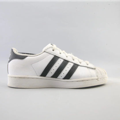 SUPERSTAR