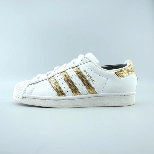 SUPERSTAR