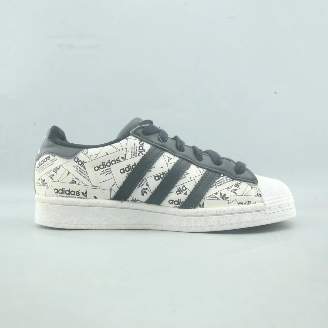 SUPERSTAR