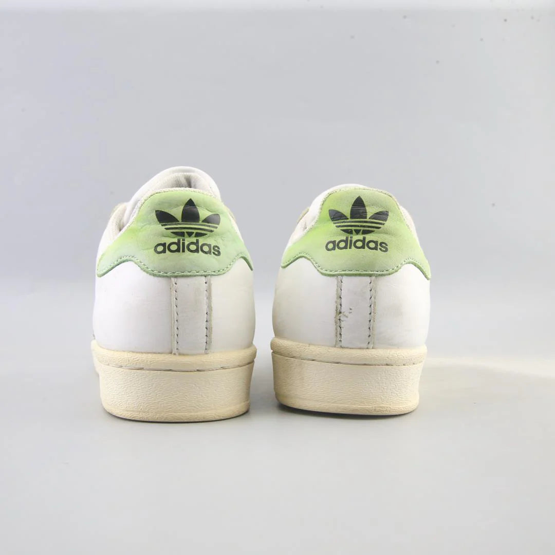 SUPERSTAR