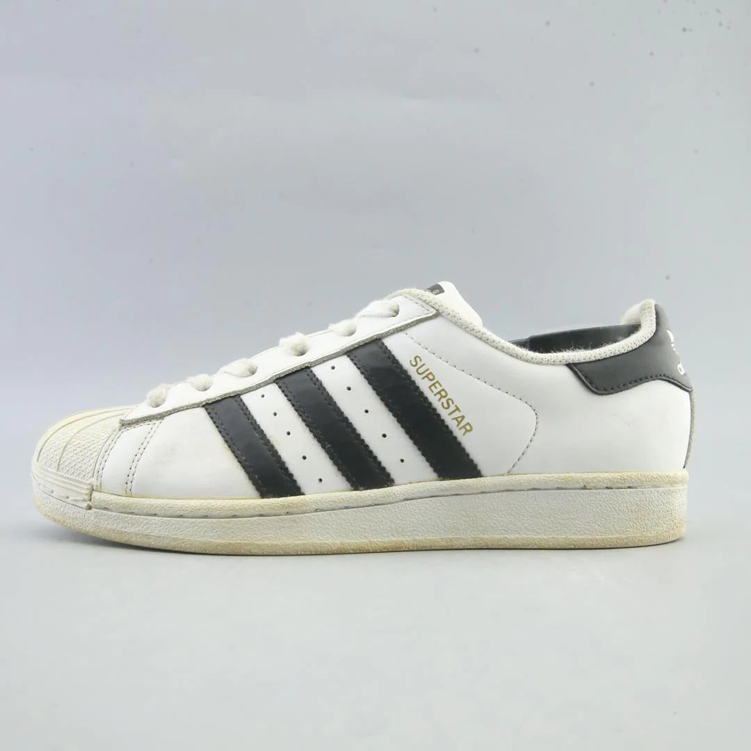 SUPERSTAR