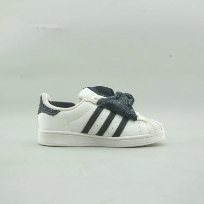 SUPERSTAR